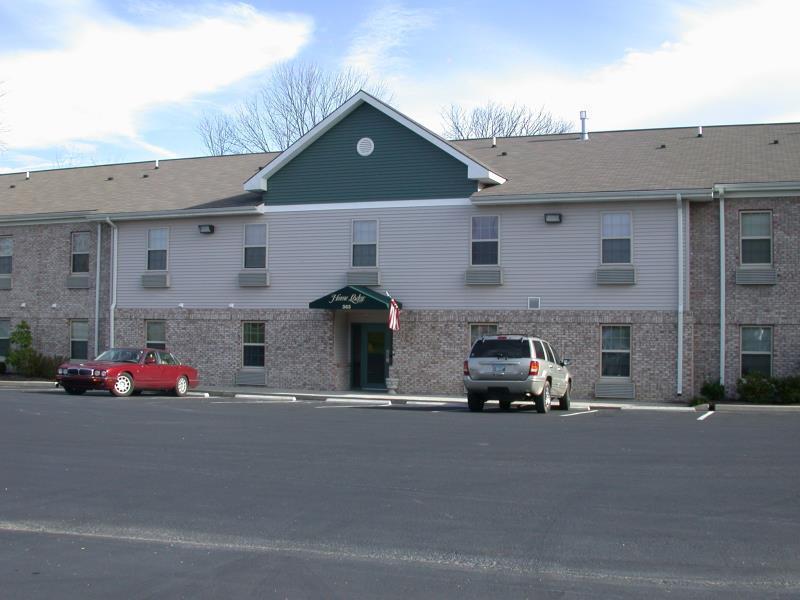 Days Inn & Suites By Wyndham Sellersburg Extérieur photo